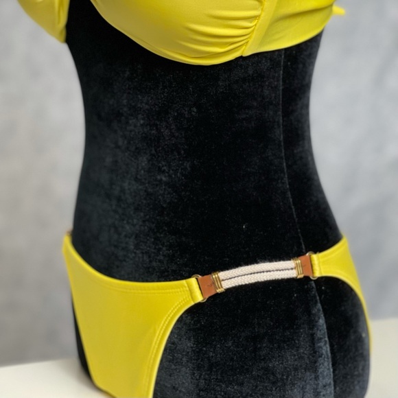Vix Cozumel bandeau and full bottom 2 piece bikini set. NWT. Cozumel yellow - Picture 6 of 9